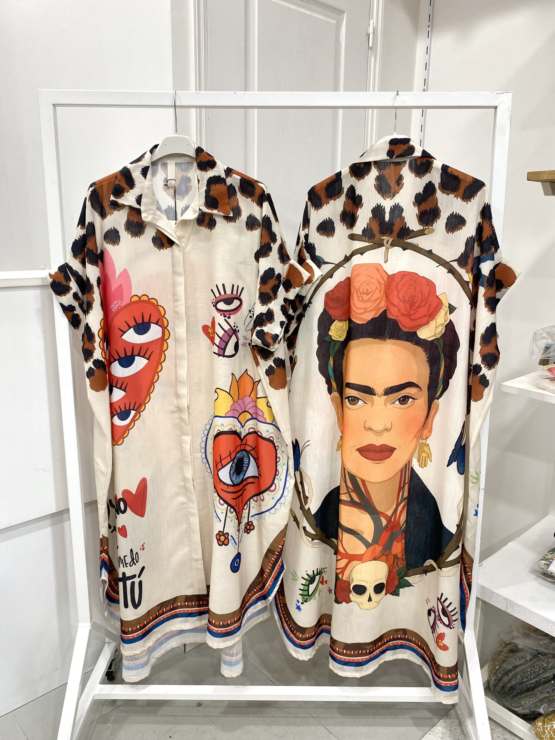 Großhändler NOS - Bedrucktes Kleid
