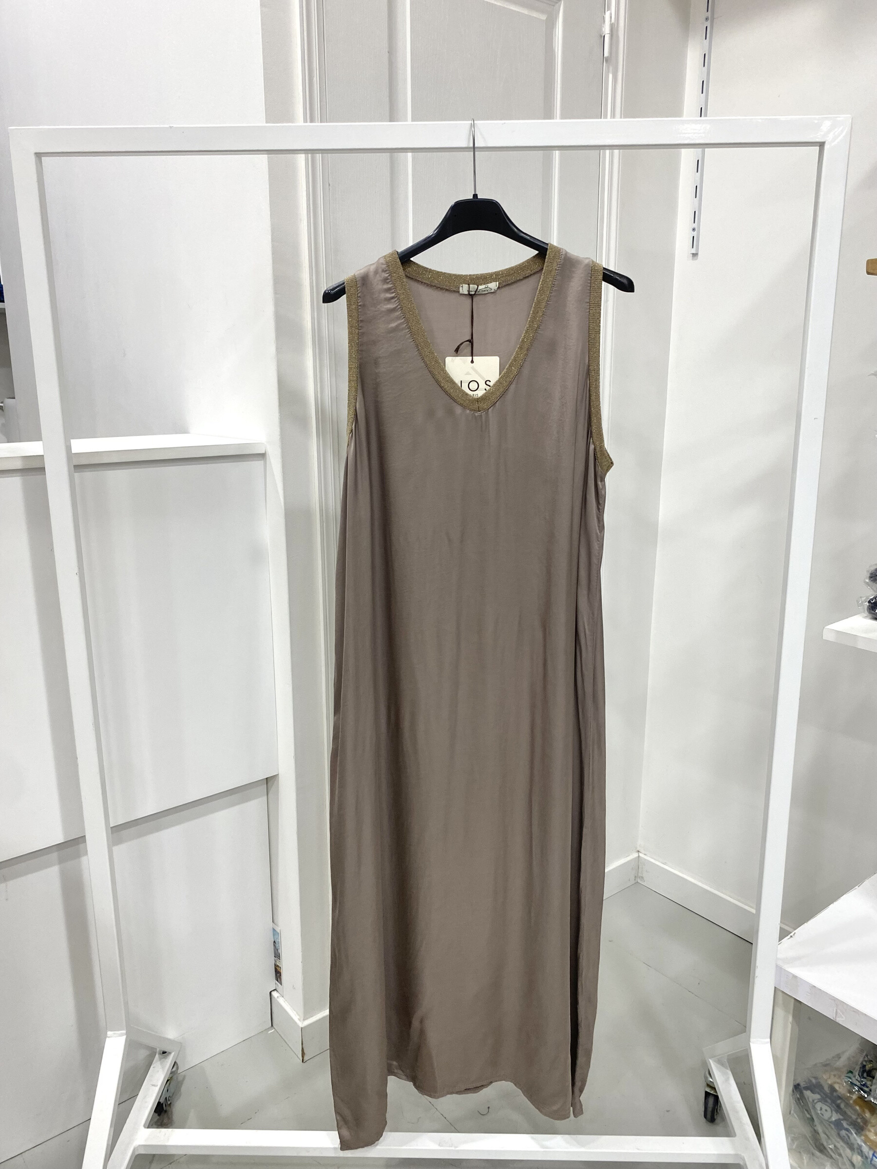 Großhändler NOS - Ärmelloses Kleid