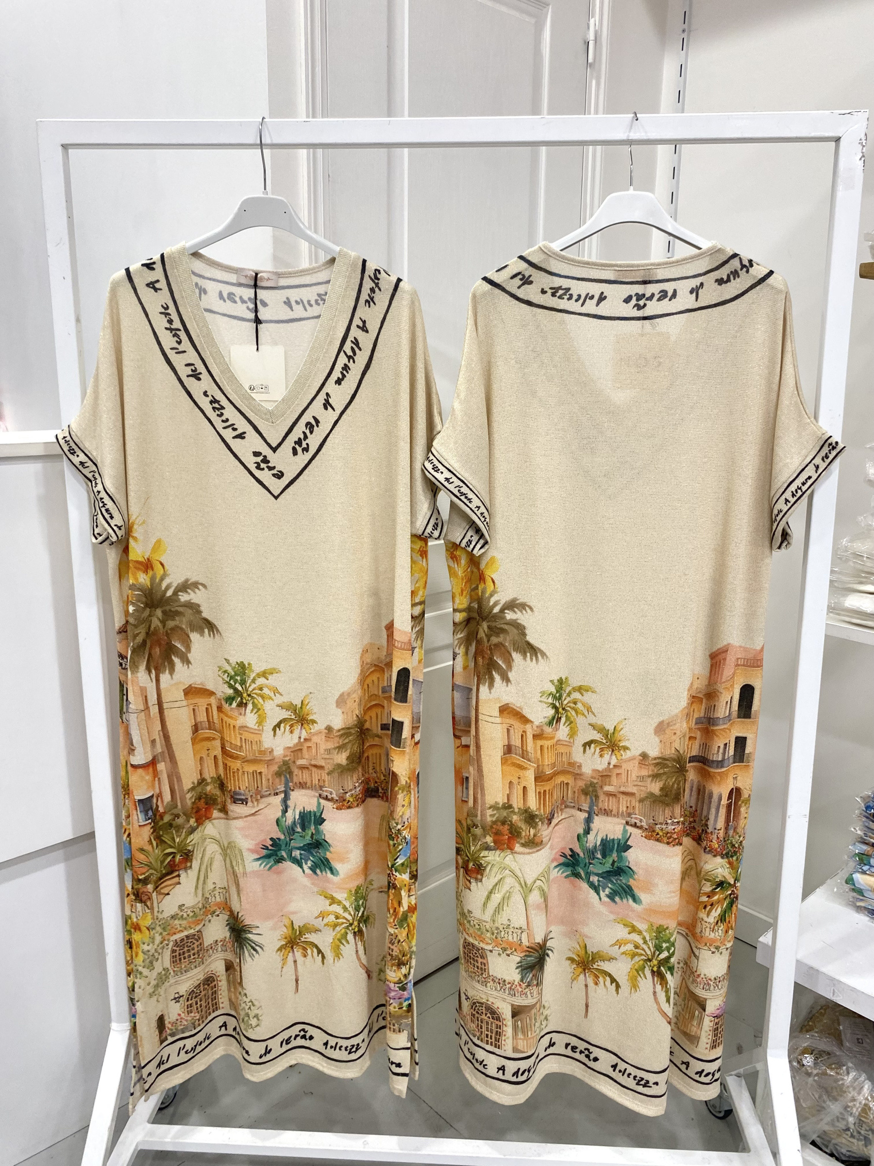 Großhändler NOS - Bedrucktes Lurex-Kleid