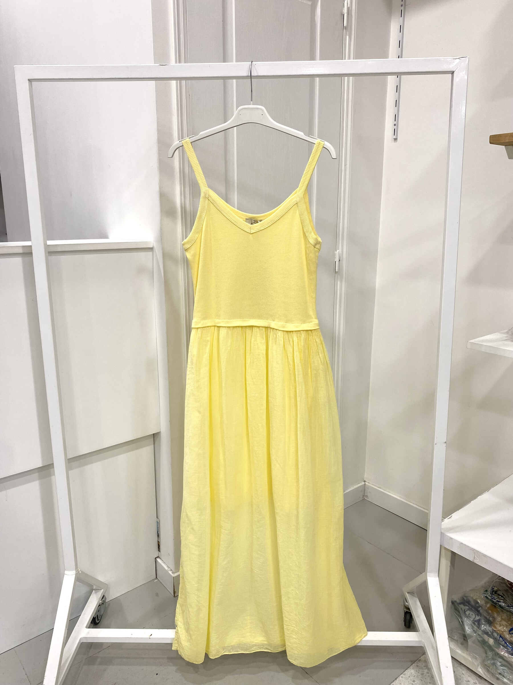 Grossiste NOS - Robe bretelles