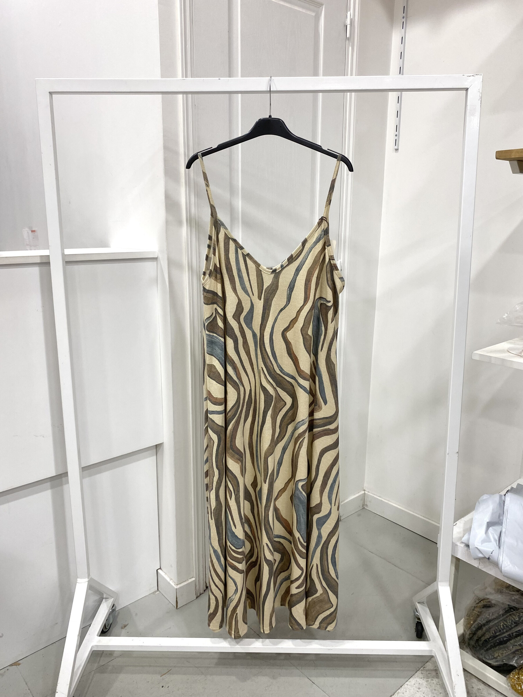 Großhändler NOS - Leopardenmuster Lurex-Trägerkleid