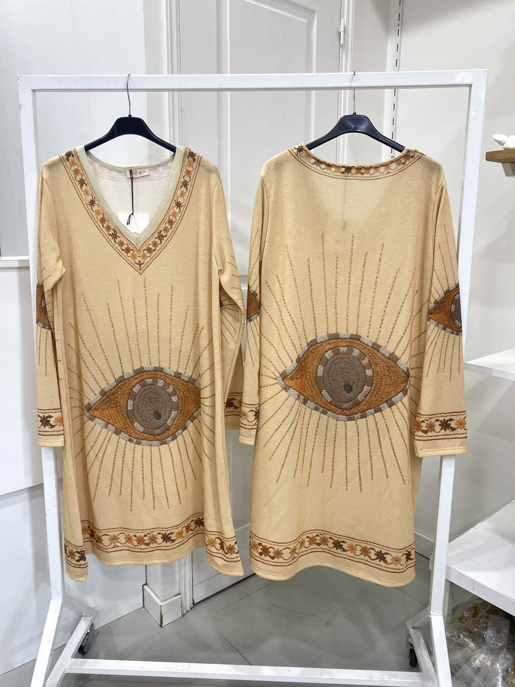 Grossiste NOS - Robe imprimée avec fils dorés, doublée en polaire