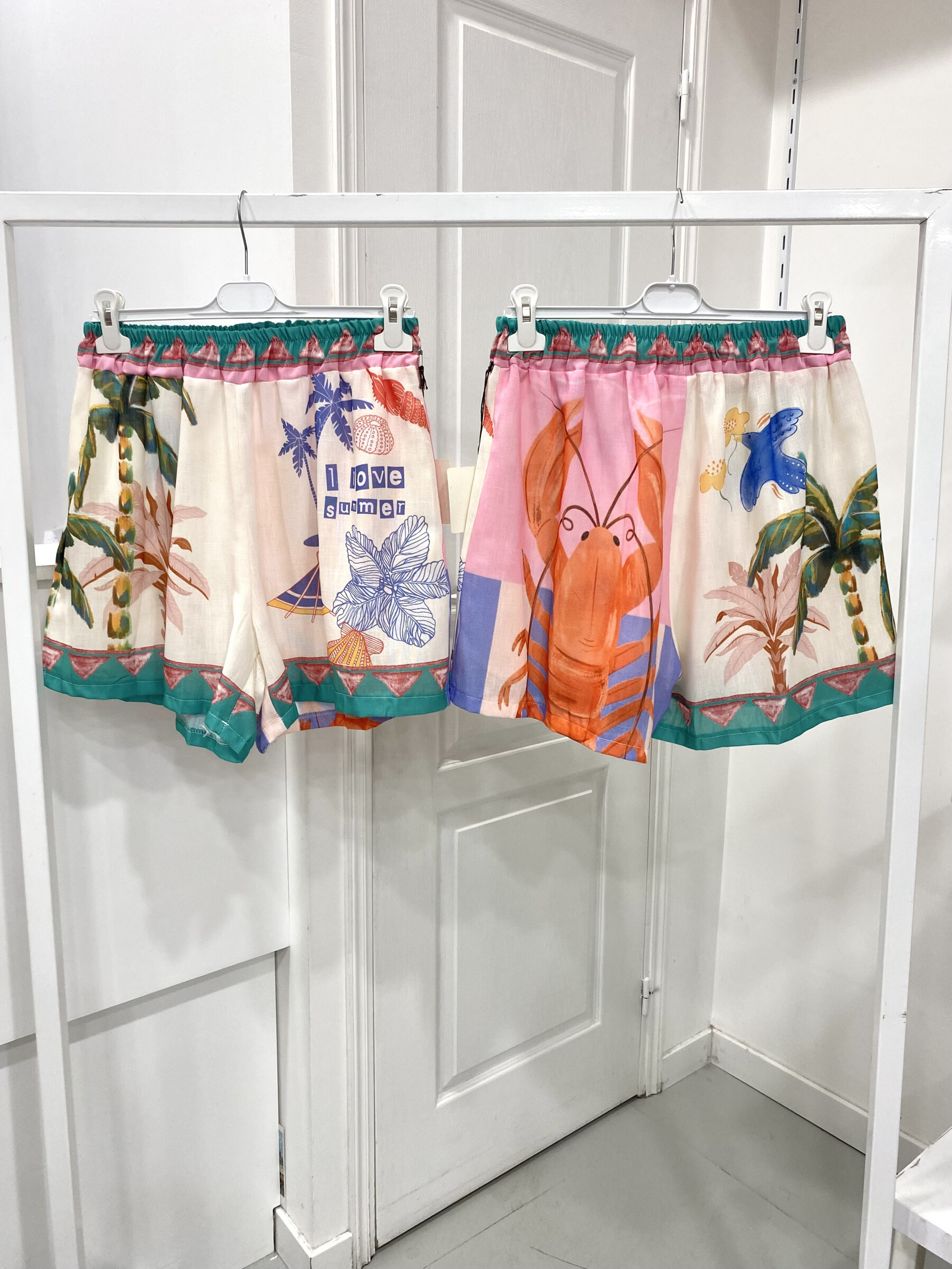 Wholesaler NOS - Printed shorts