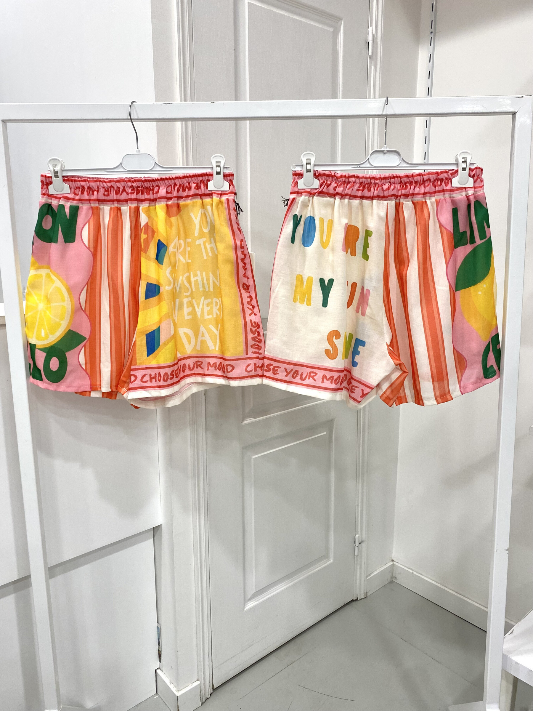 Wholesaler NOS - Printed shorts