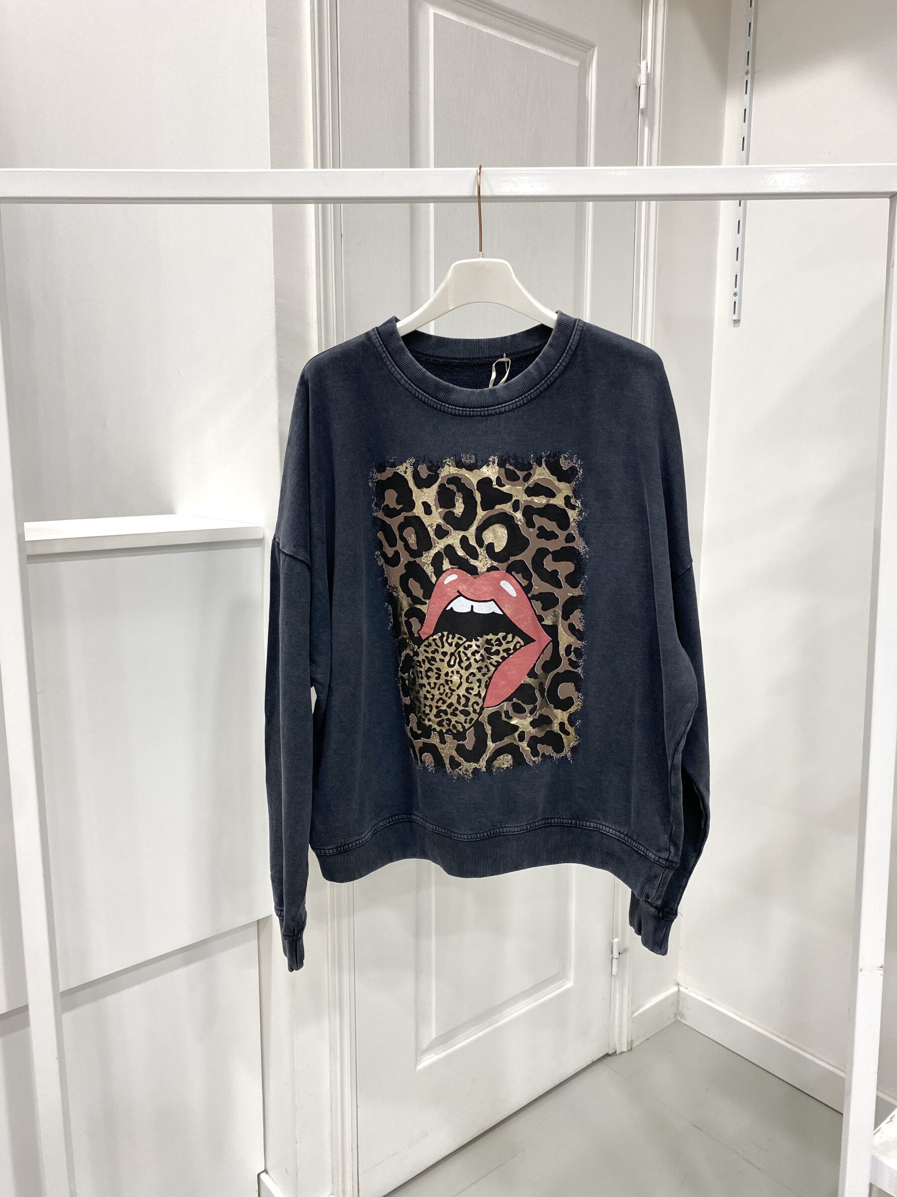 Grossiste NOS - Sweat coton épais délavé avec motif