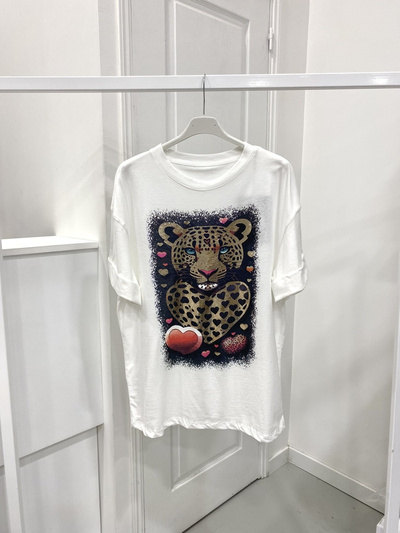 Grossiste NOS - T - shirt blanc avec motif "léopard" Grossiste NOS - T - shirt blanc avec motif "léopard"