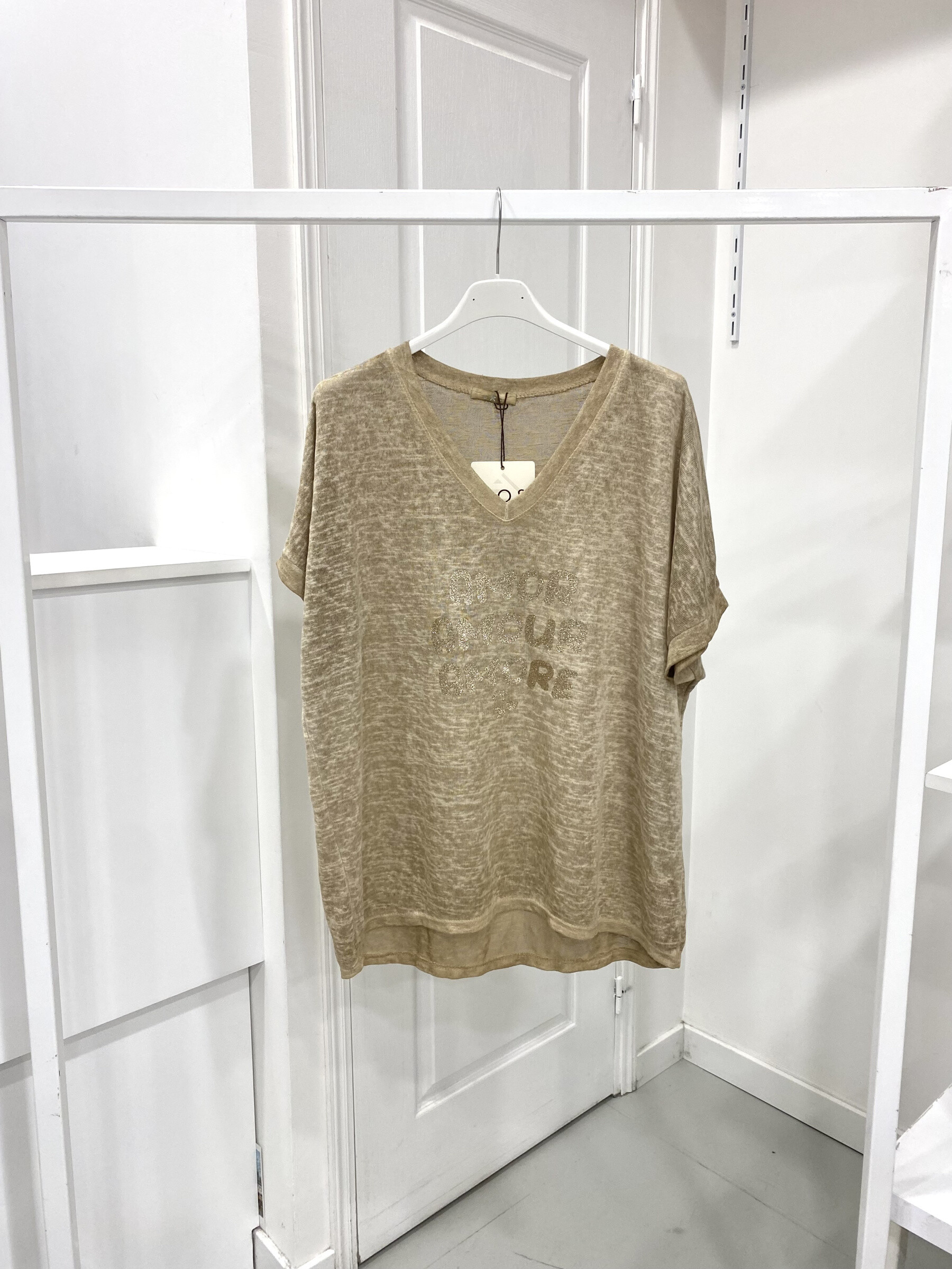 Wholesaler NOS - Love t shirt