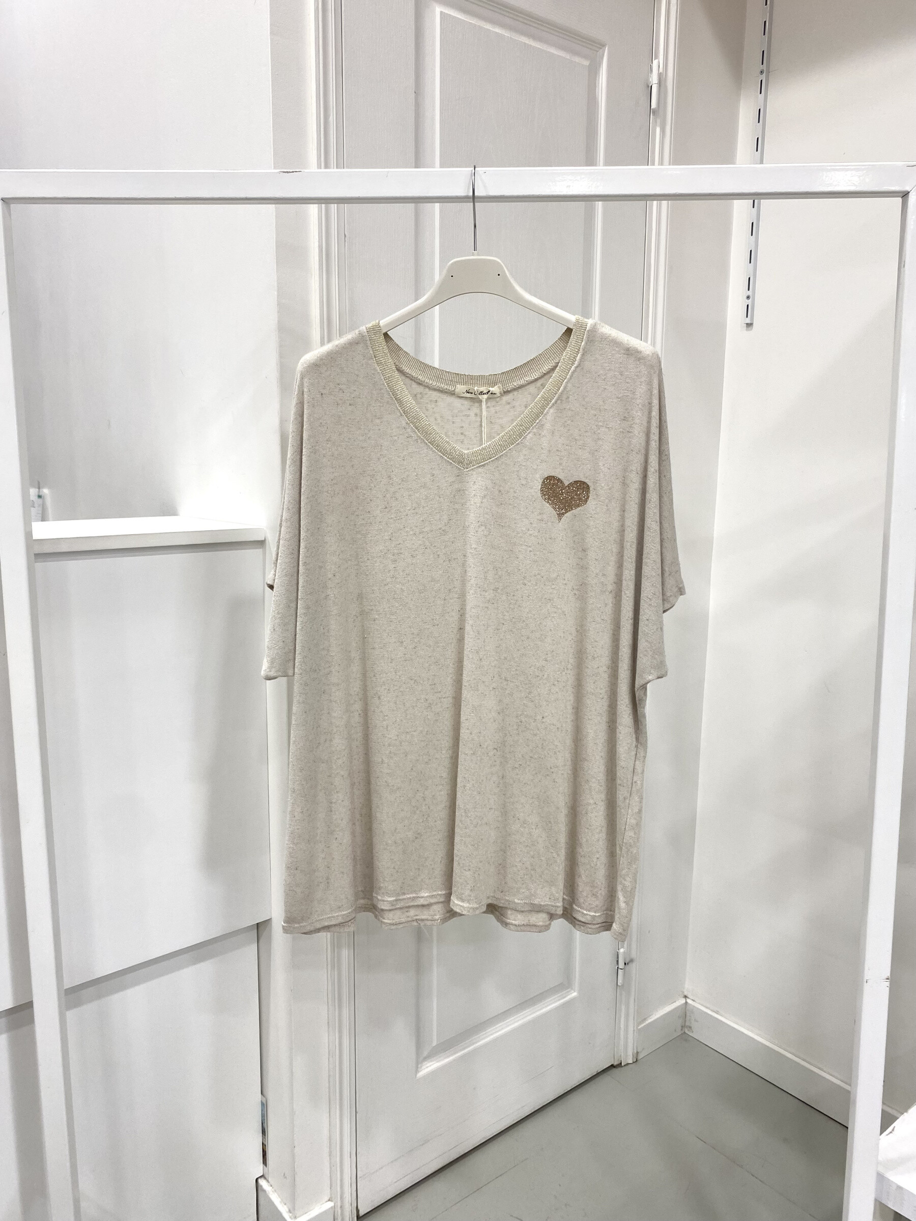 Wholesaler NOS - T - Shirt