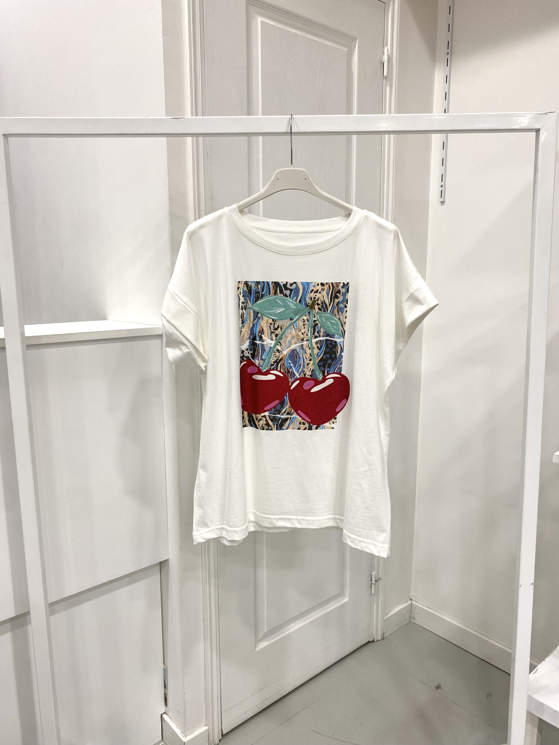 Wholesaler NOS - T shirt