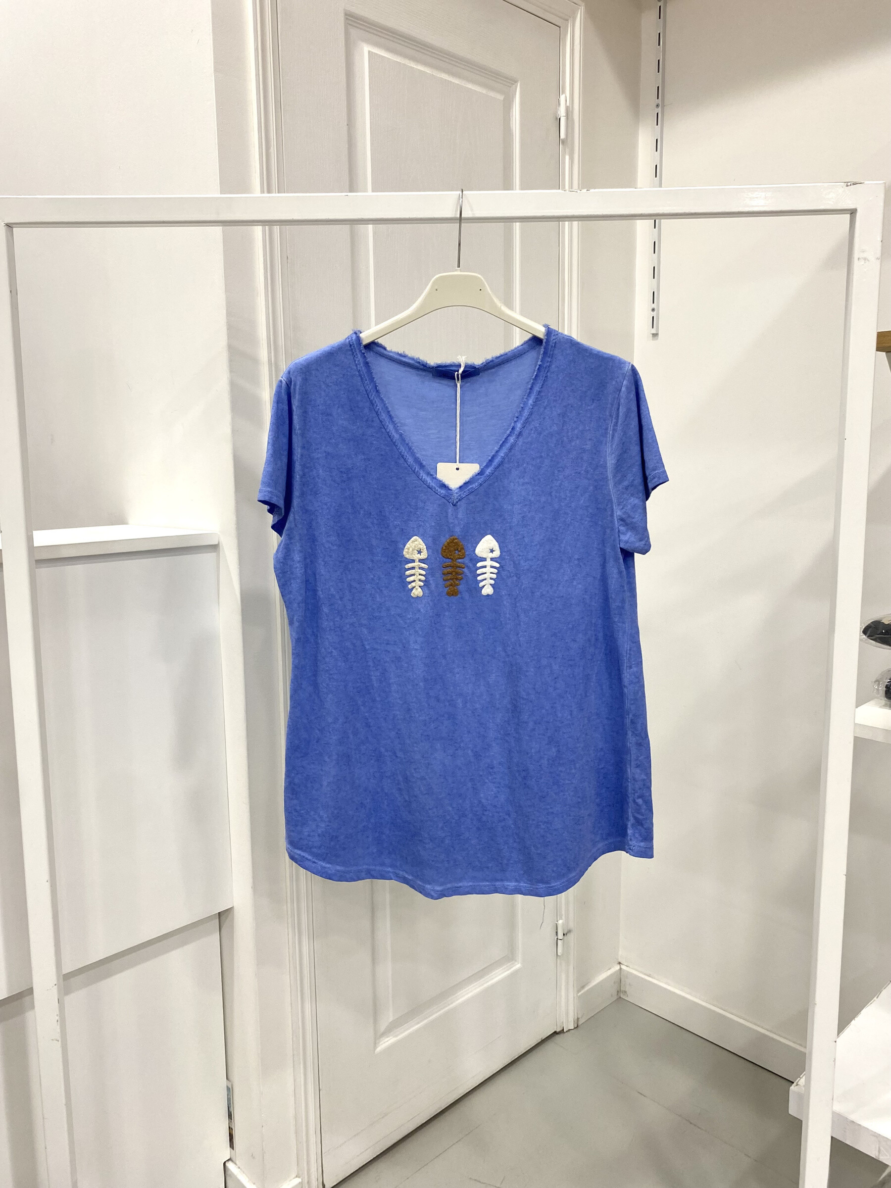 Wholesaler NOS - T - faded shirt "three fish"