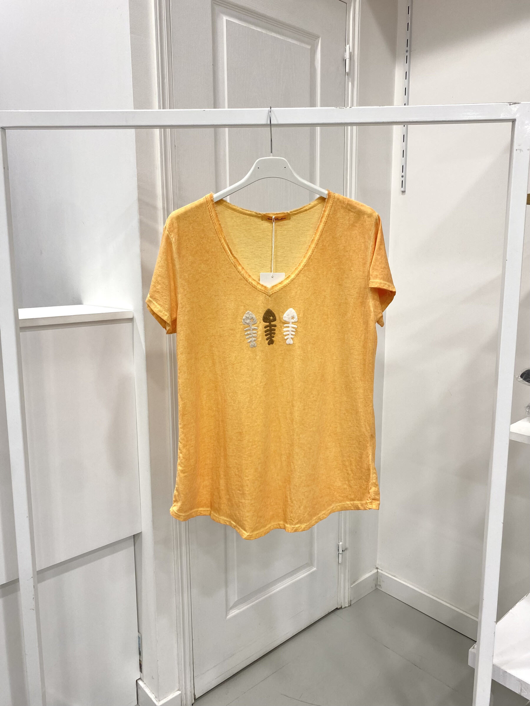 Wholesaler NOS - T - faded shirt "three fish"