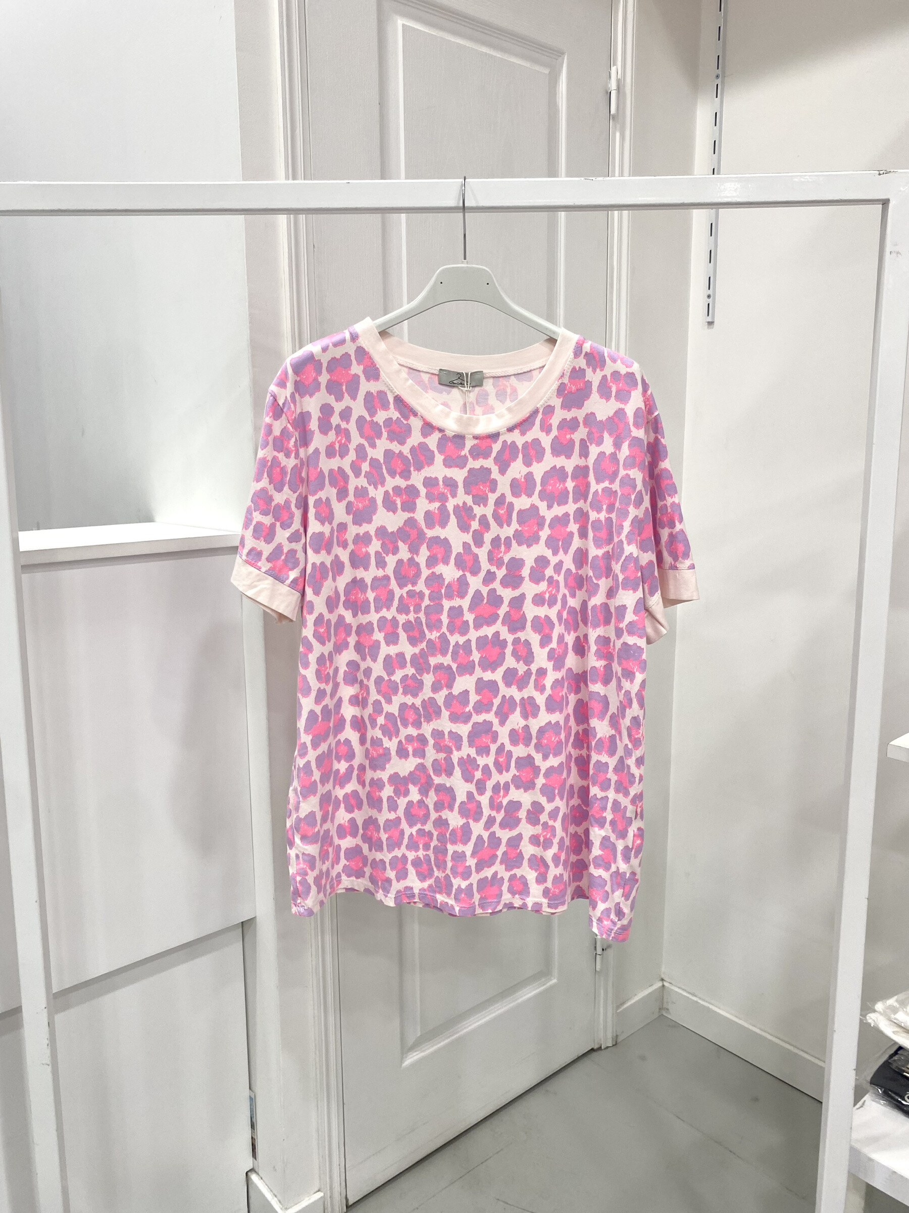 Grossiste NOS - T shirt léopard