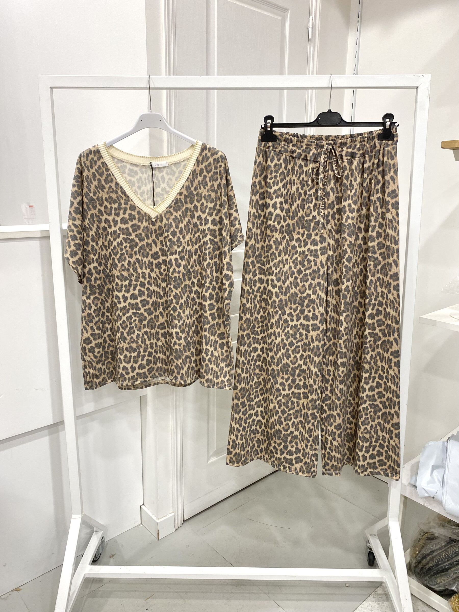 Grossiste NOS - Top lurex imprimé léopard