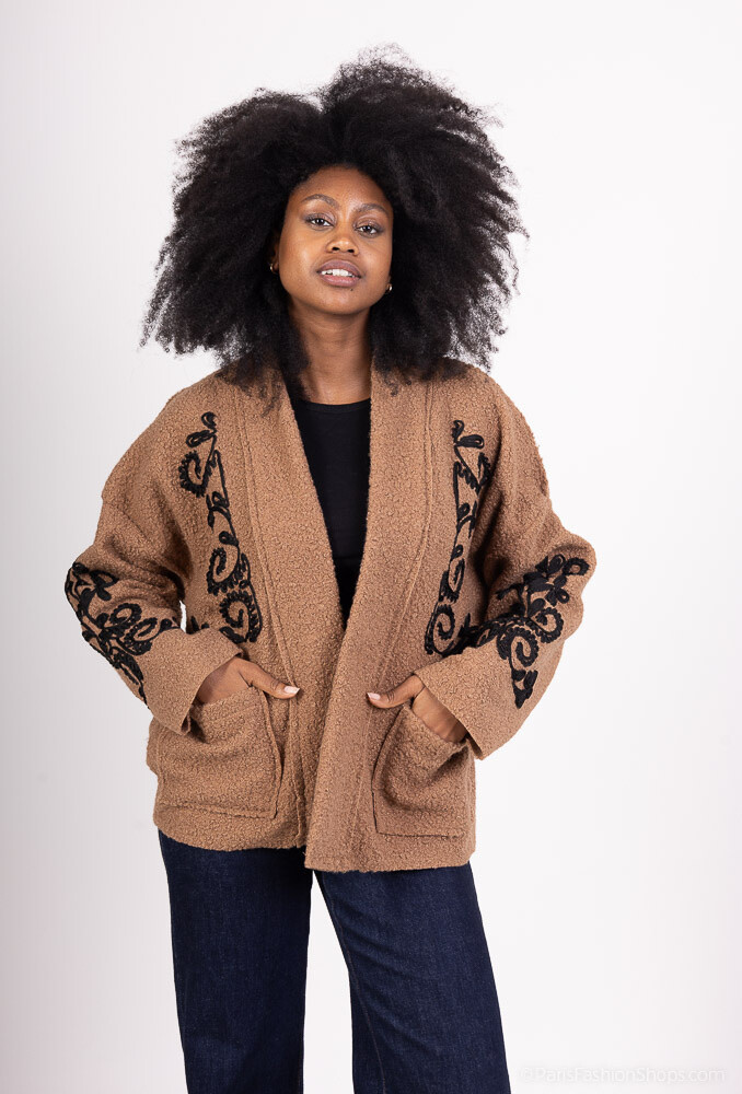 Grossiste NOTA BENE - Gilet ouvert avec des motifs brodés