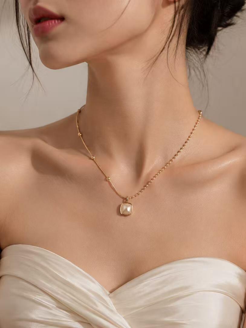 Wholesaler O.TD - Necklace with pearls
