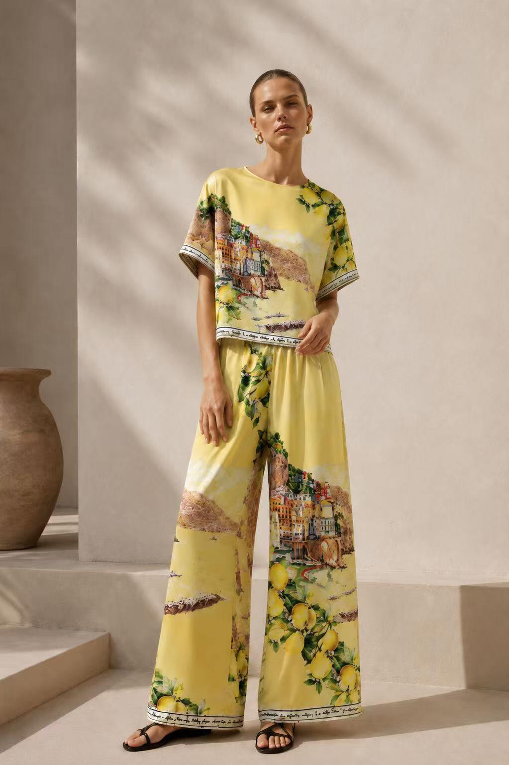 Wholesaler O.TD - Set with Mediterranean lemon print