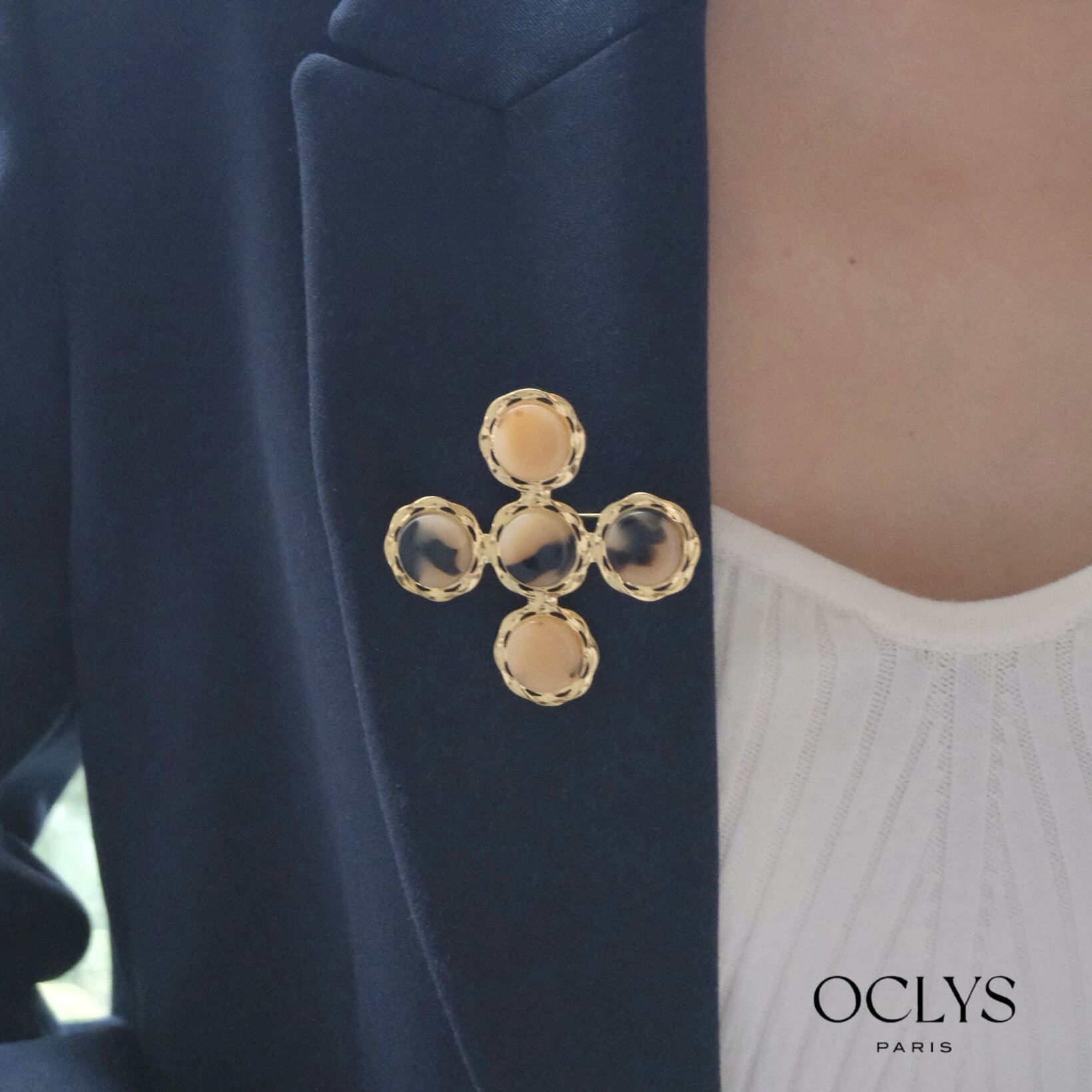 Wholesaler OCLYS - Leopard fabric ribbon necklace with stainless steel cross Zephyra