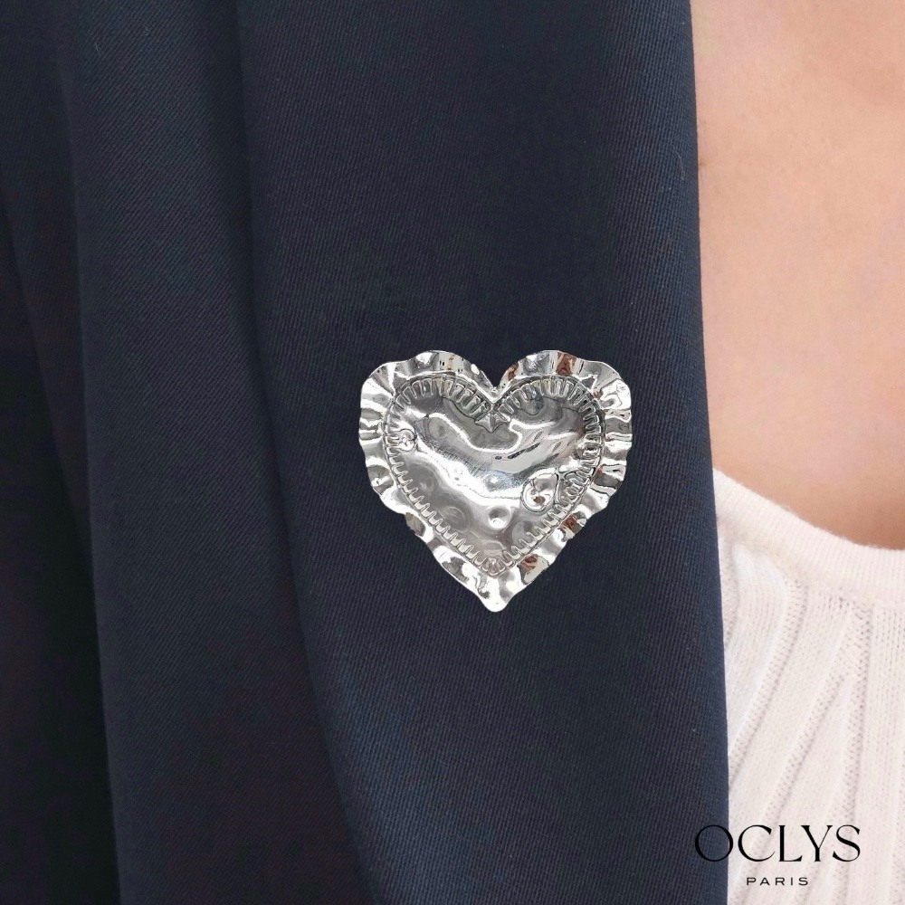Wholesaler OCLYS - Hammered stainless steel heart brooch Amilia silver