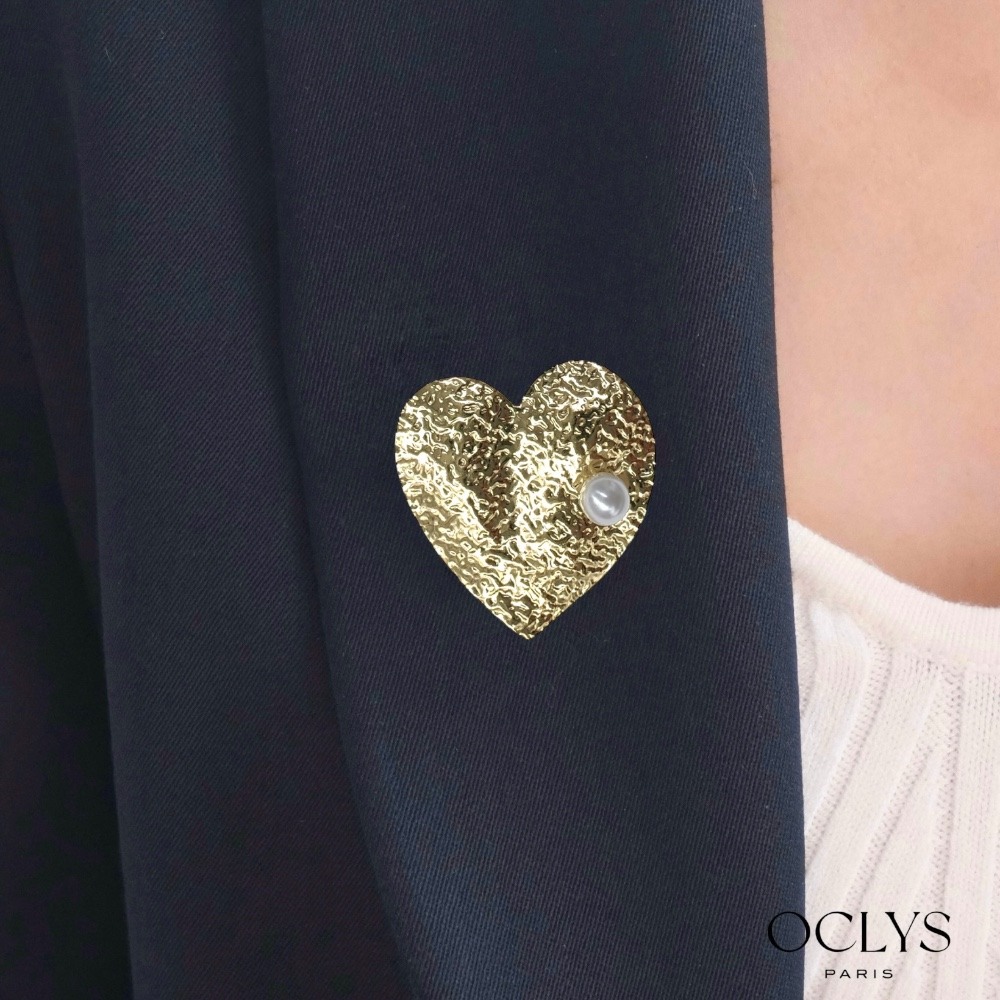 Wholesaler OCLYS - Hammered heart brooch with pearl in gold stainless steel Lise