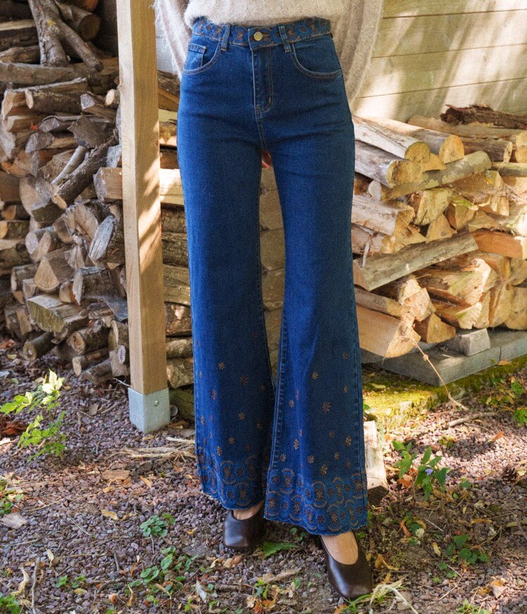 Grossista ONADO (Maison Onado) - Jeans larghi ricamati – Eleganza e maestria
