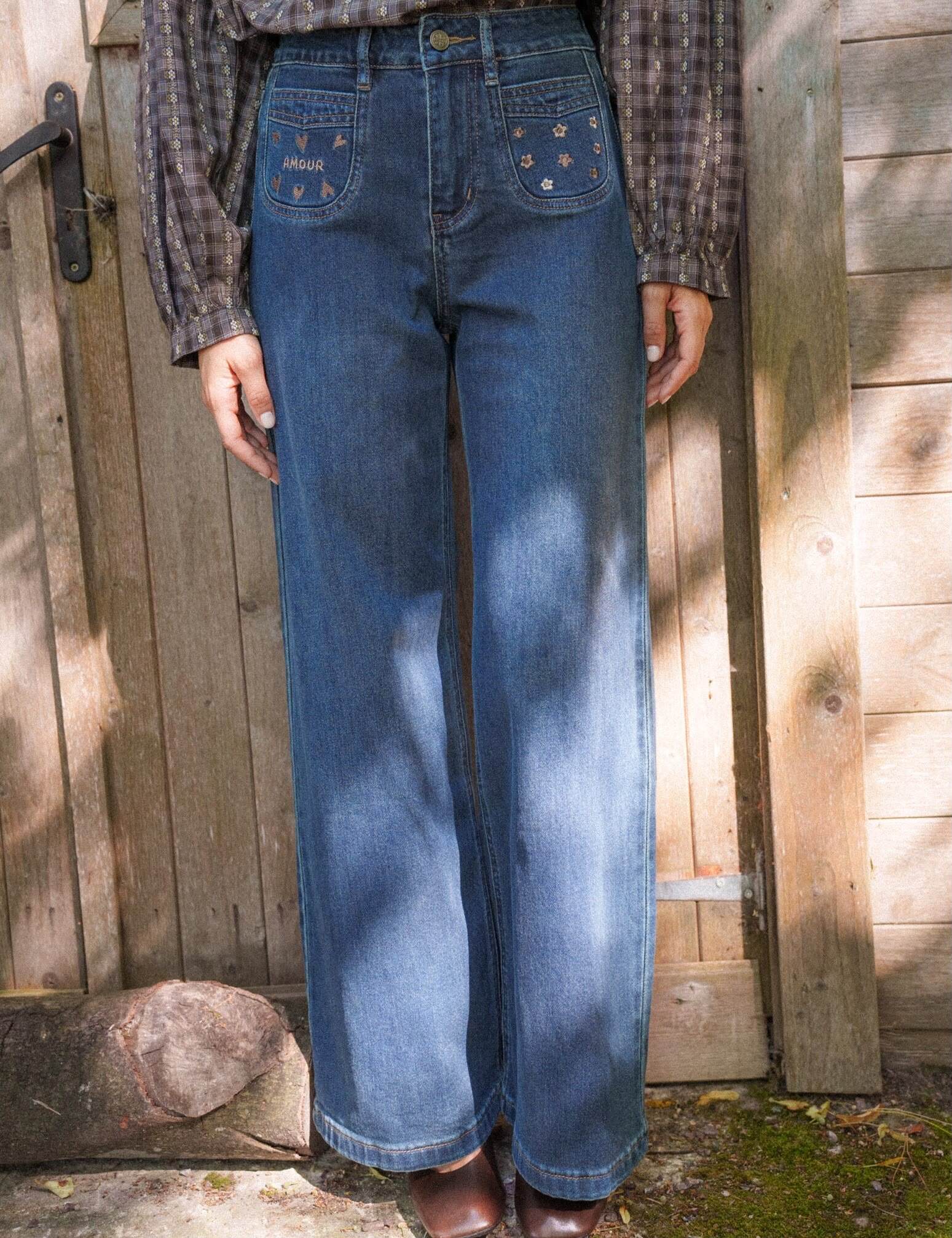 Wholesaler ONADO (Maison Onado) - Wide Leg Washed Denim Jeans with Embroidered 'Love & Flowers' Pockets