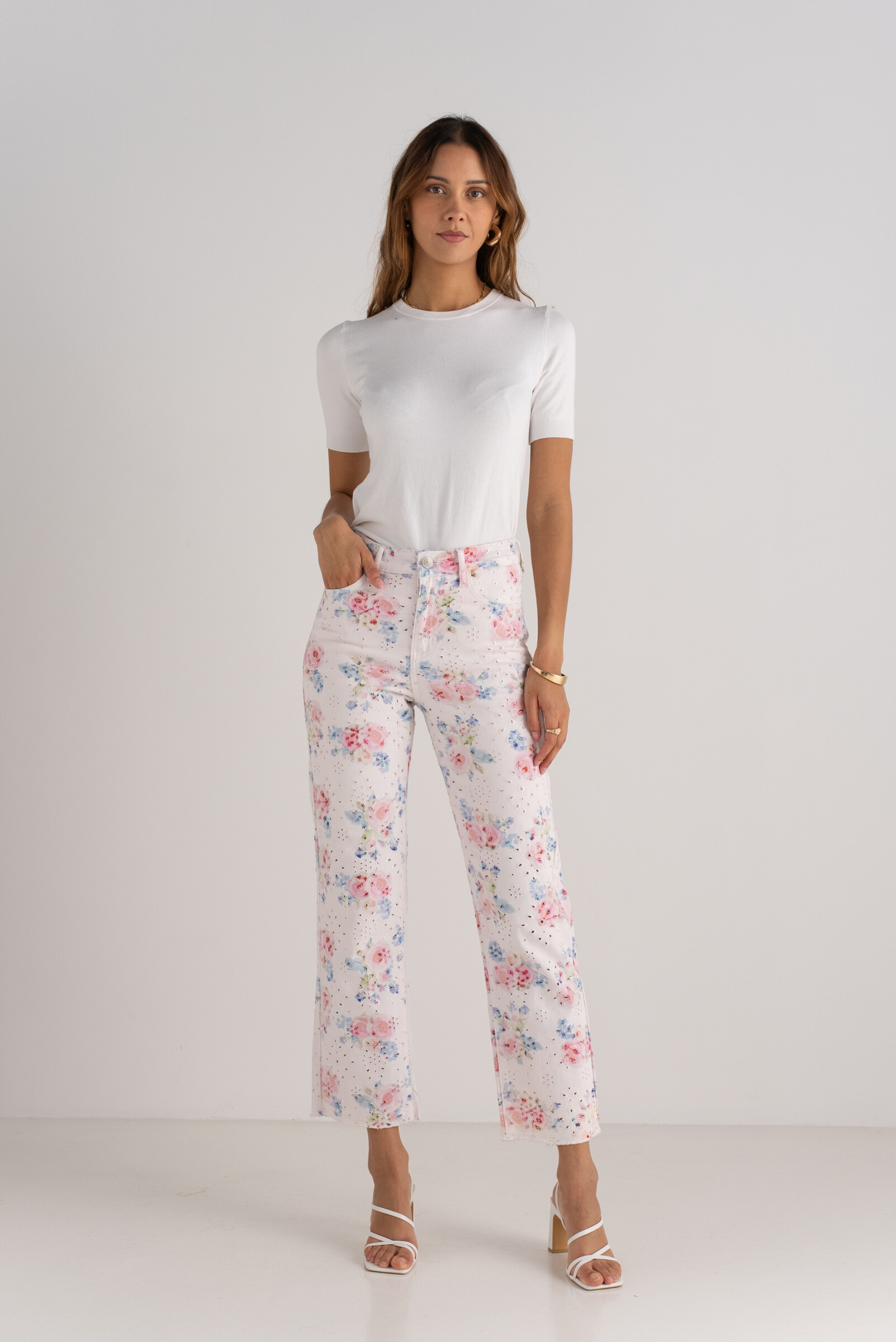 Wholesaler ONADO - Wide Leg Flower embroidery pants