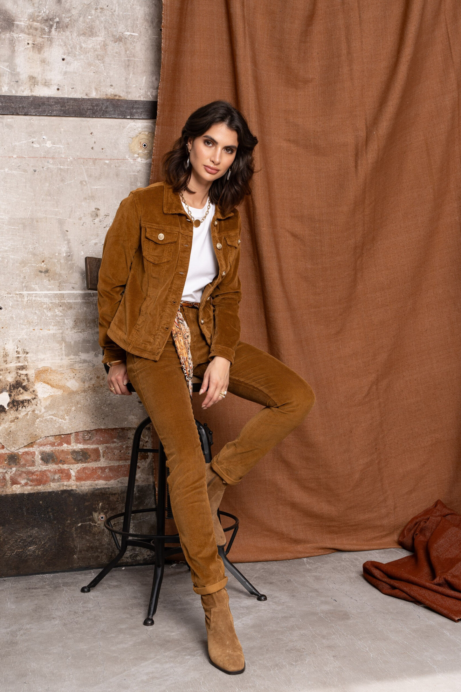 Wholesaler ONADO - Velvet Jacket - Caramel