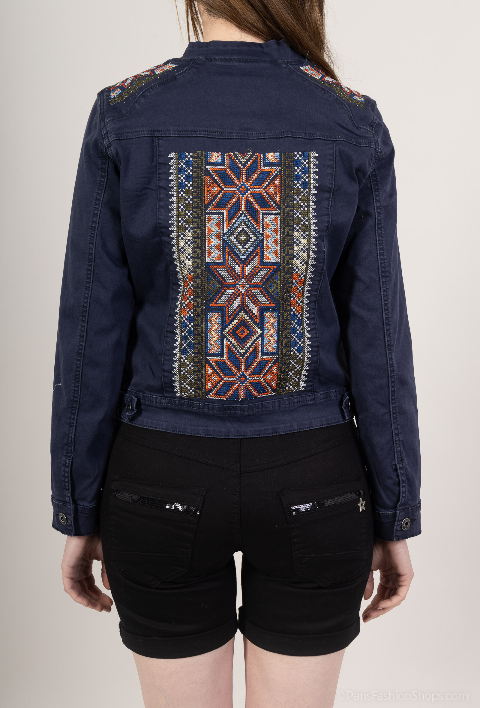 Großhändler ONADO - Nomadische gestickte Jeansjacke