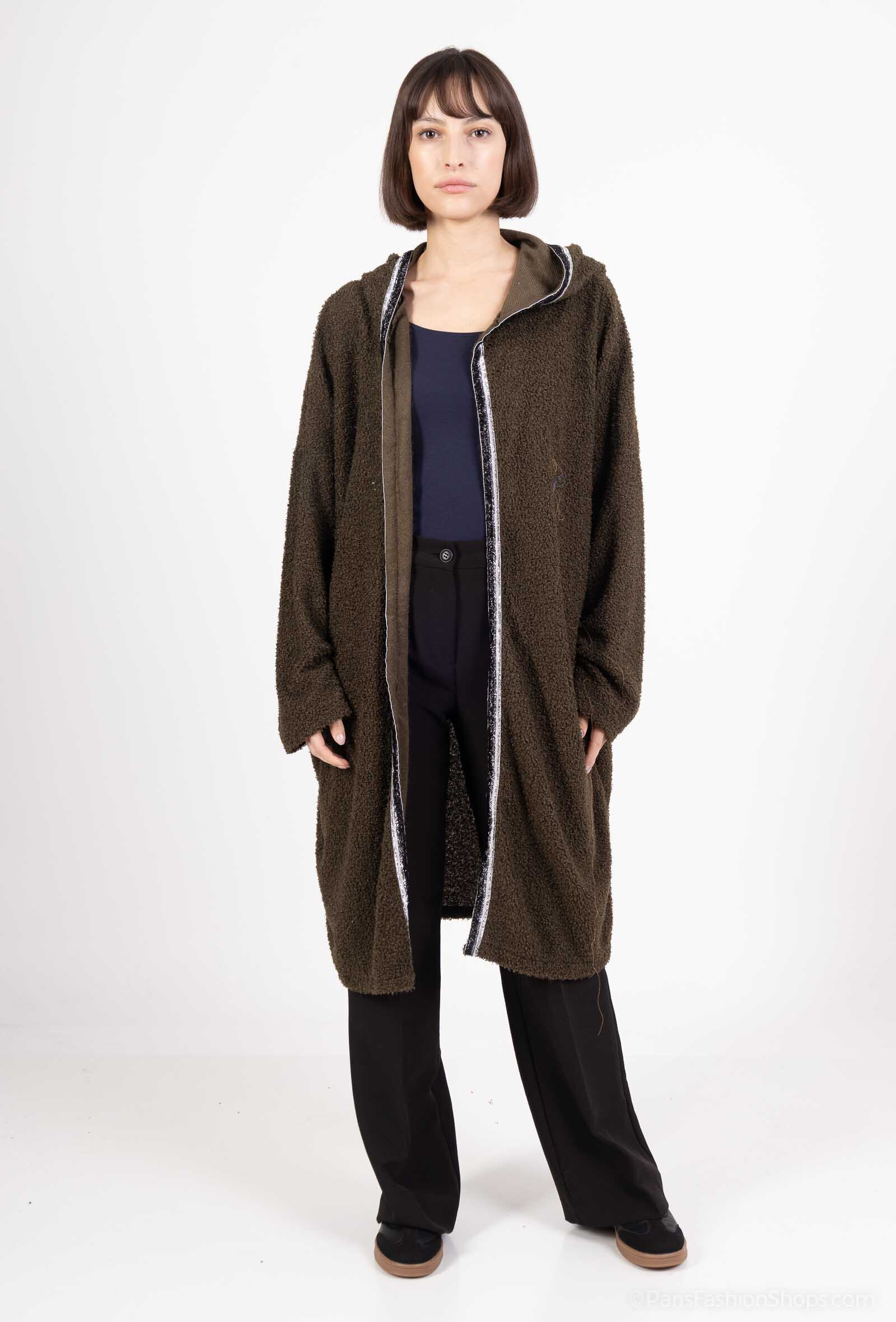 Wholesaler OOKA - Vest with sequin stars