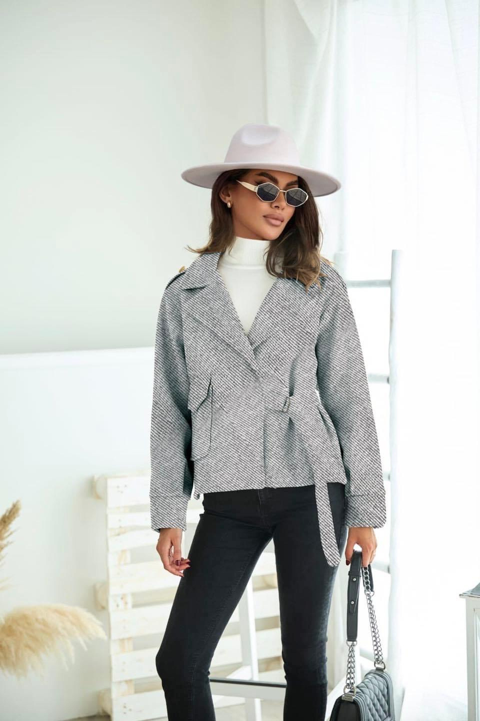 Mayorista OOKA - Chaqueta con cinturón