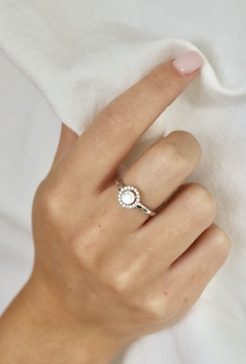 Wholesaler OPALOOK FRANCE - Ring with moon stone and zirconium, in silver-CVL-BA002-PL