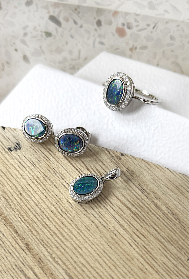 Wholesaler OPALOOK FRANCE - Ring with oval opal and zirconium, in silver - PE102R