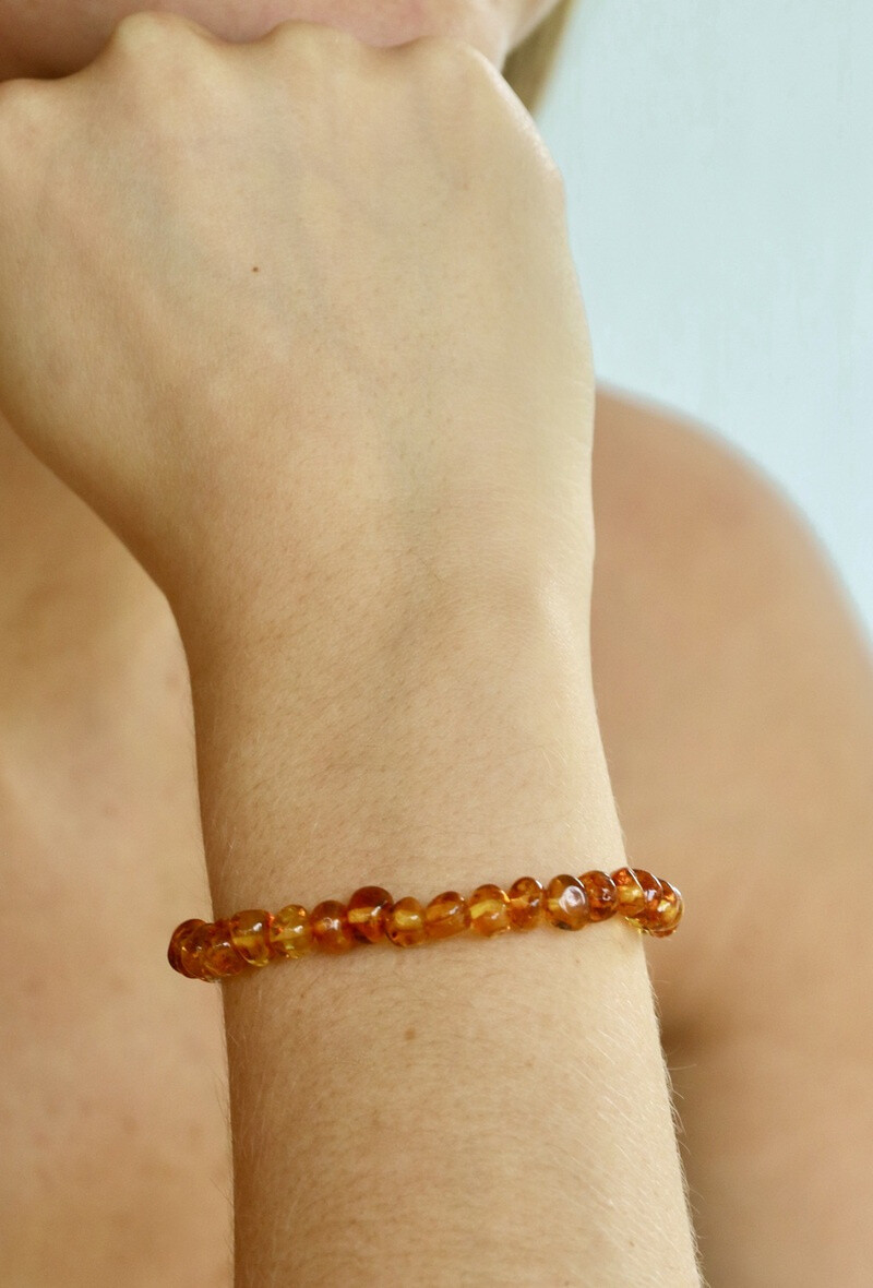 Wholesaler OPALOOK FRANCE - Baltic natural cognac amber bracelet, 18-19 cm - AKB2