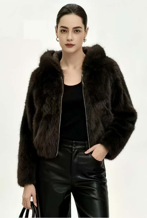 Grossista OPTIMUM FASHION - GIACCA DI PELLICCIA Grossista OPTIMUM FASHION - GIACCA DI PELLICCIA