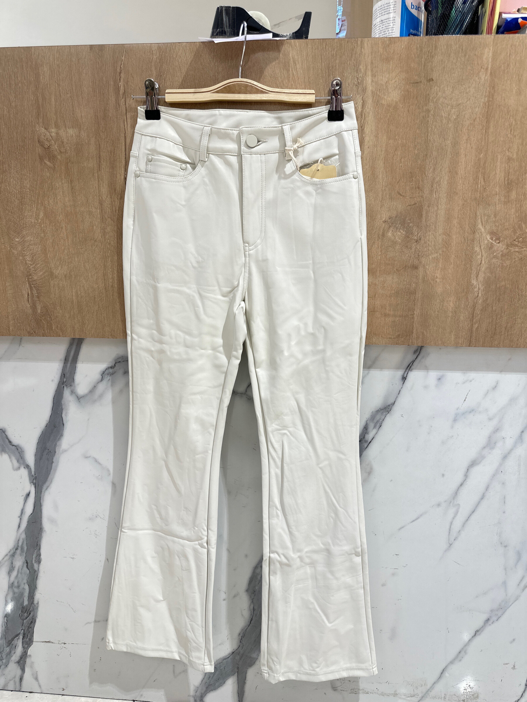 Grossiste Orice - Pantalon Flare blanc en Similicuir