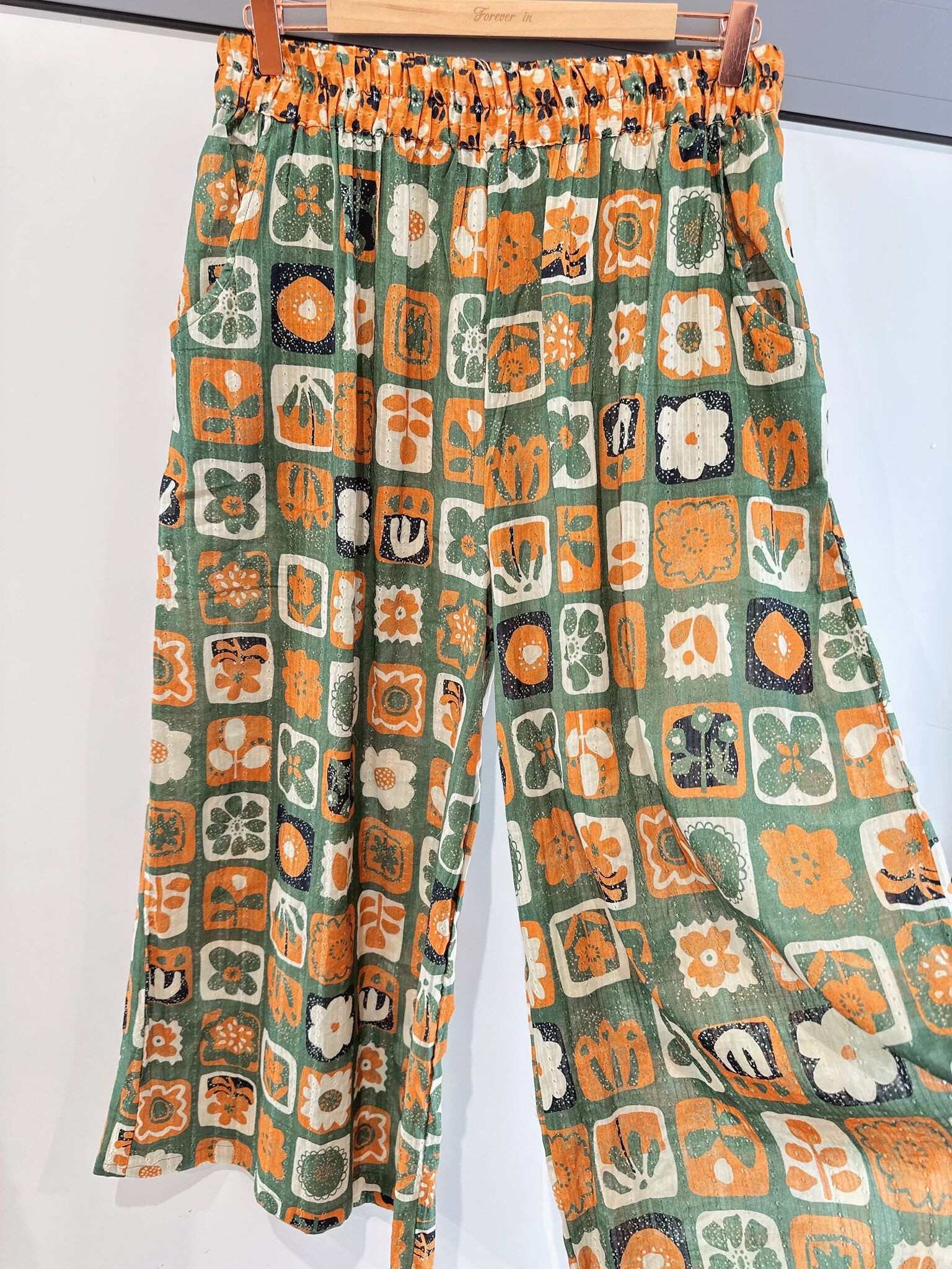 Grossista Orice - Pantaloni a gamba larga con vita elastica