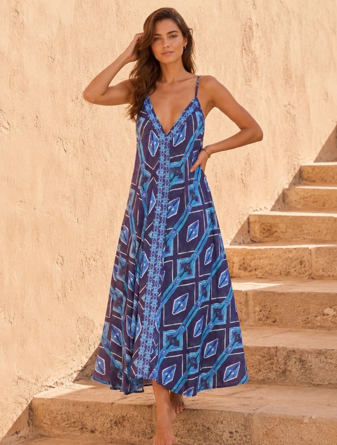Großhändler Orice - Fließendes A-Linien-Maxikleid mit verstellbaren Trägern im Boho-Print