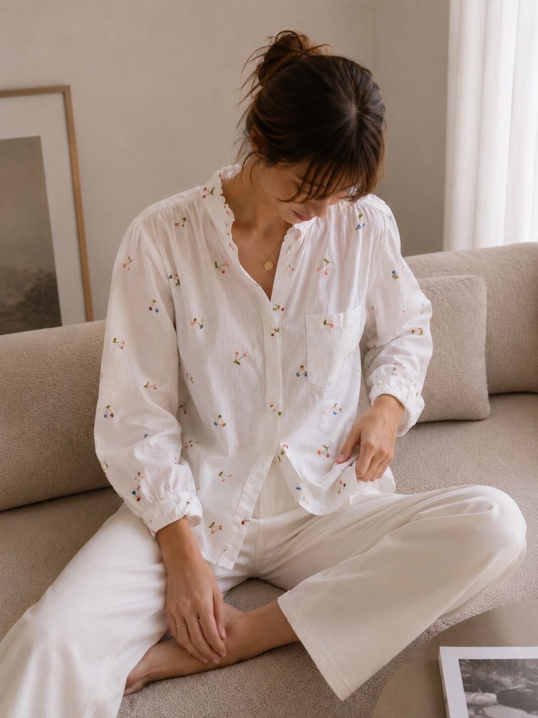 Grossiste Orice - Chemise blanche basique à broderies
