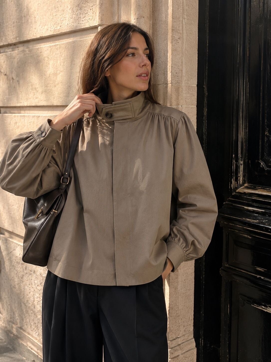 Grossiste Orice - Veste courte fluide à col montant et fronces