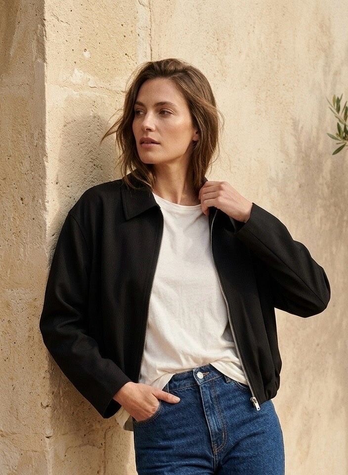 Wholesaler Orice - Structured pleated jacket with an elegant cut