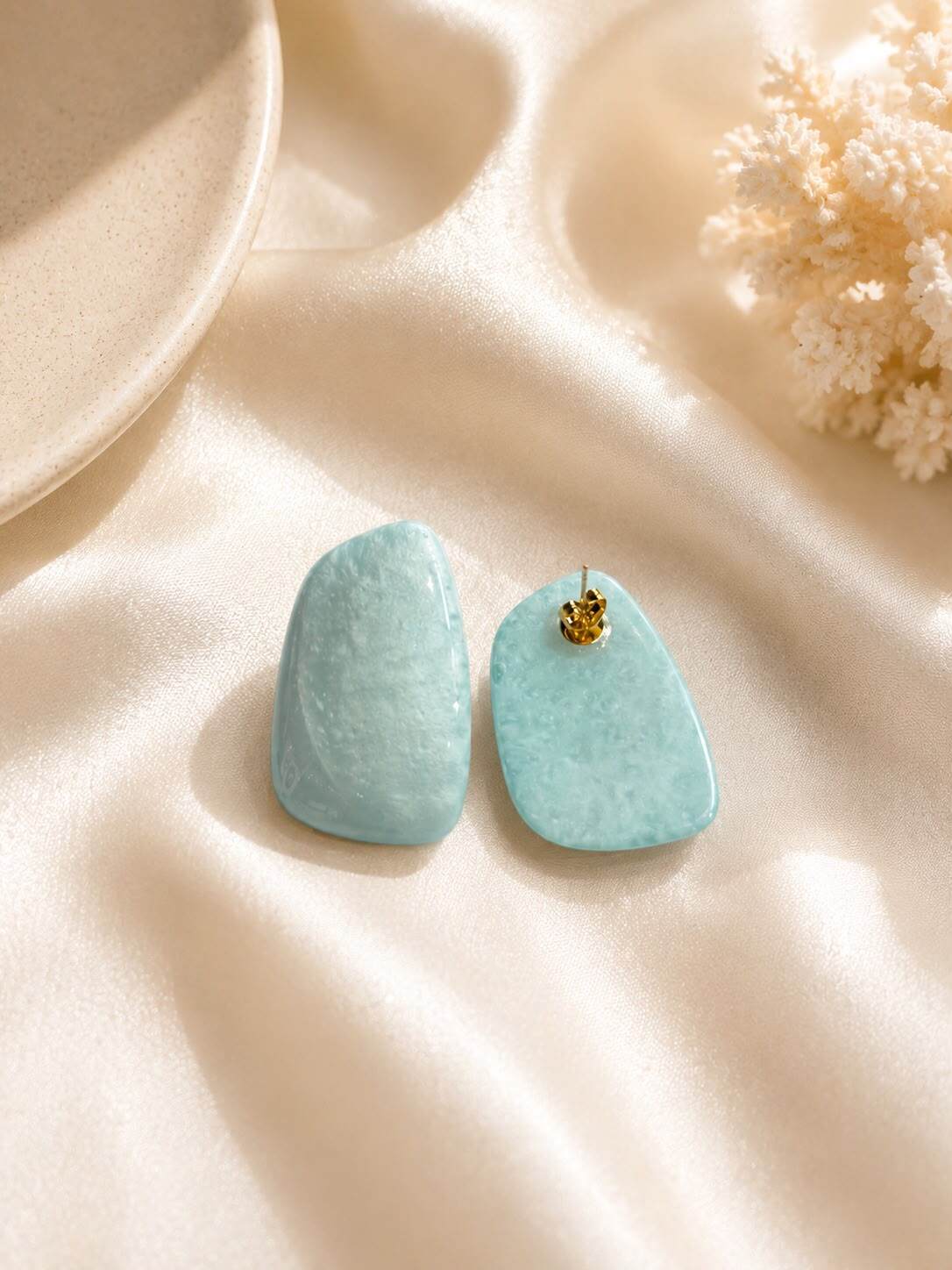 Wholesaler Orient Express - RESIN EARRING