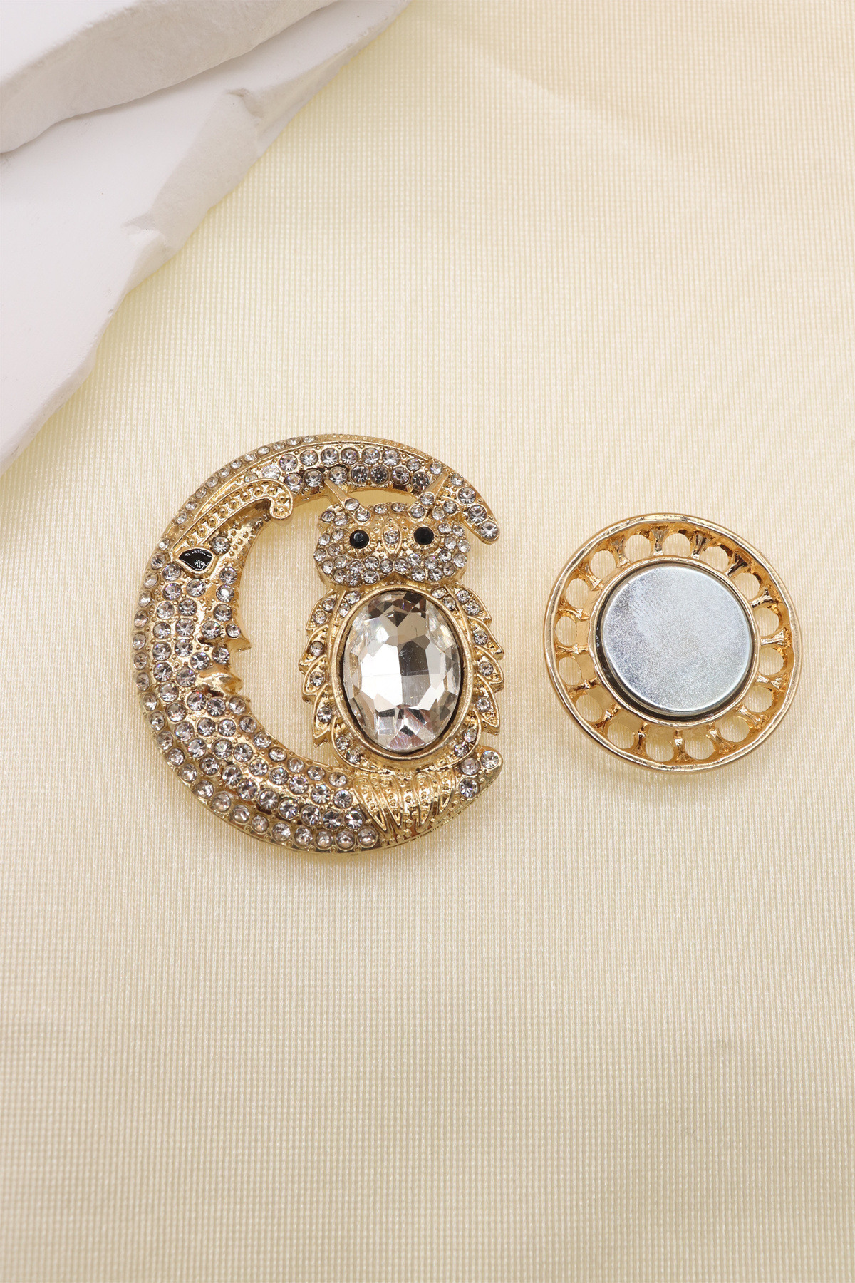 Wholesaler Orient Express - Magnetic brooch
