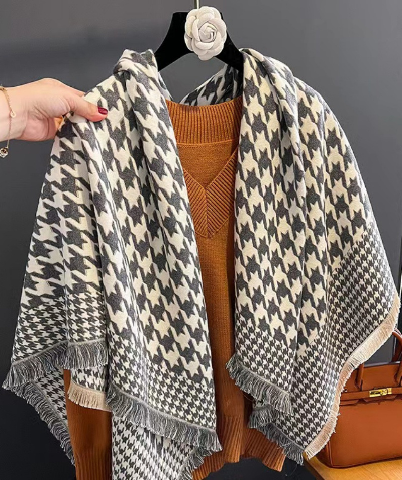 Wholesaler ORIENT&CO - Indian polyester scarf