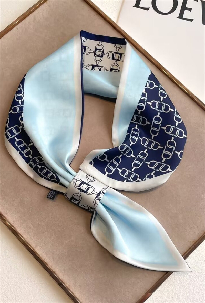 Wholesaler ORIENT&CO - Versatile small scarf