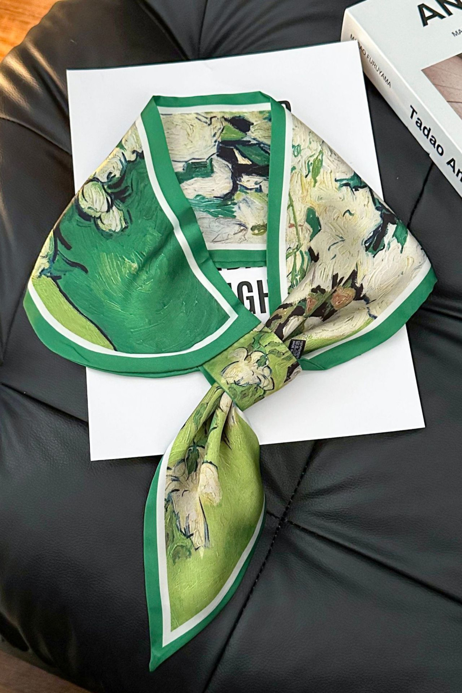 Wholesaler ORIENT&CO - Versatile small scarf