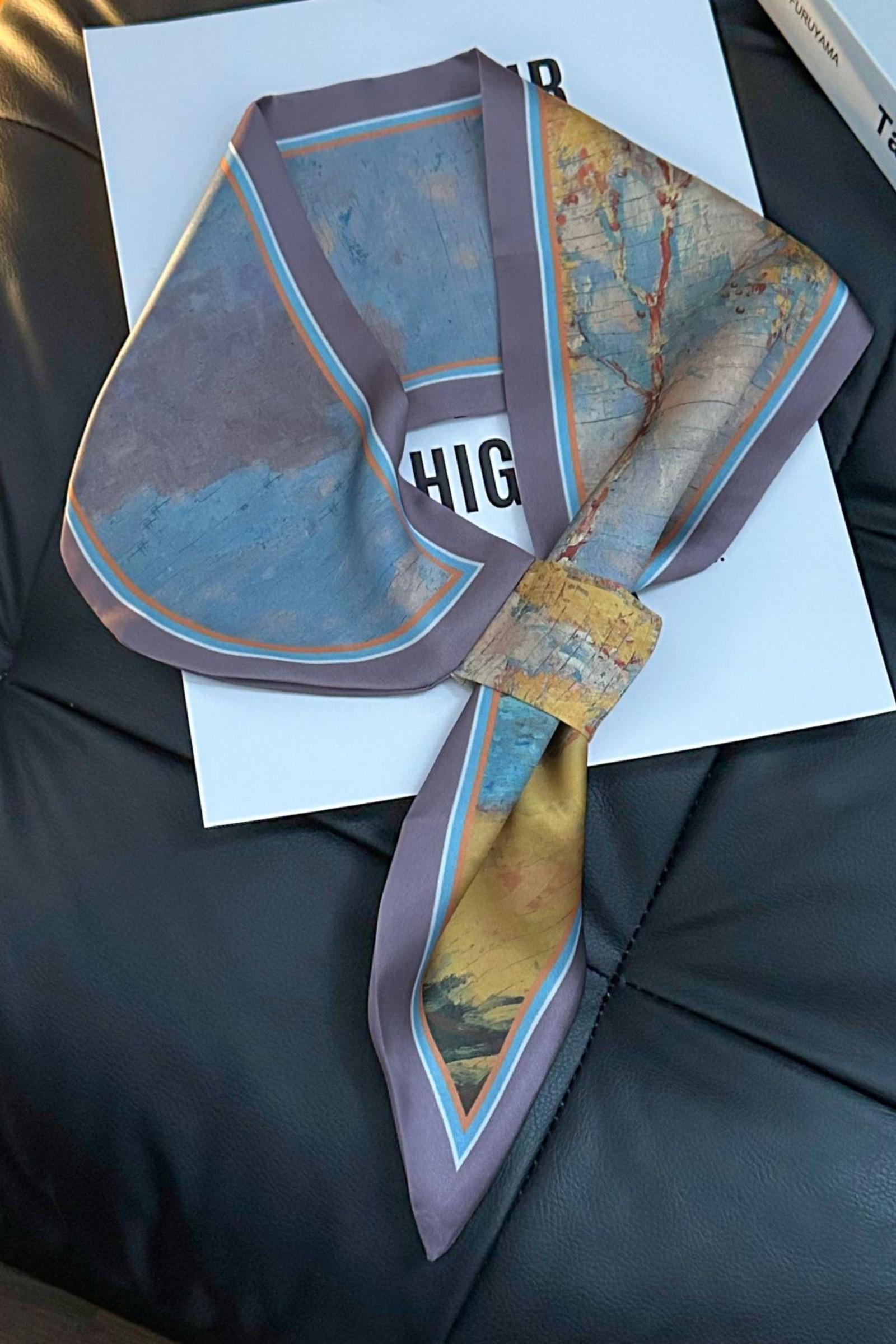 Wholesaler ORIENT&CO - Versatile small scarf
