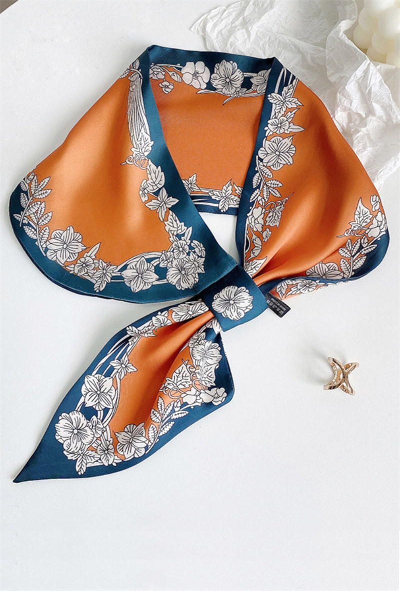 Wholesaler ORIENT&CO - Versatile small scarf