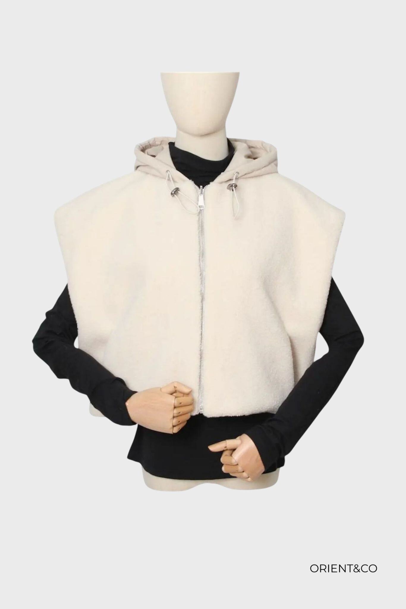 Grossiste ORIENT&CO - GILET A CAPUCHE SANS MANCHES HIVERNAL
