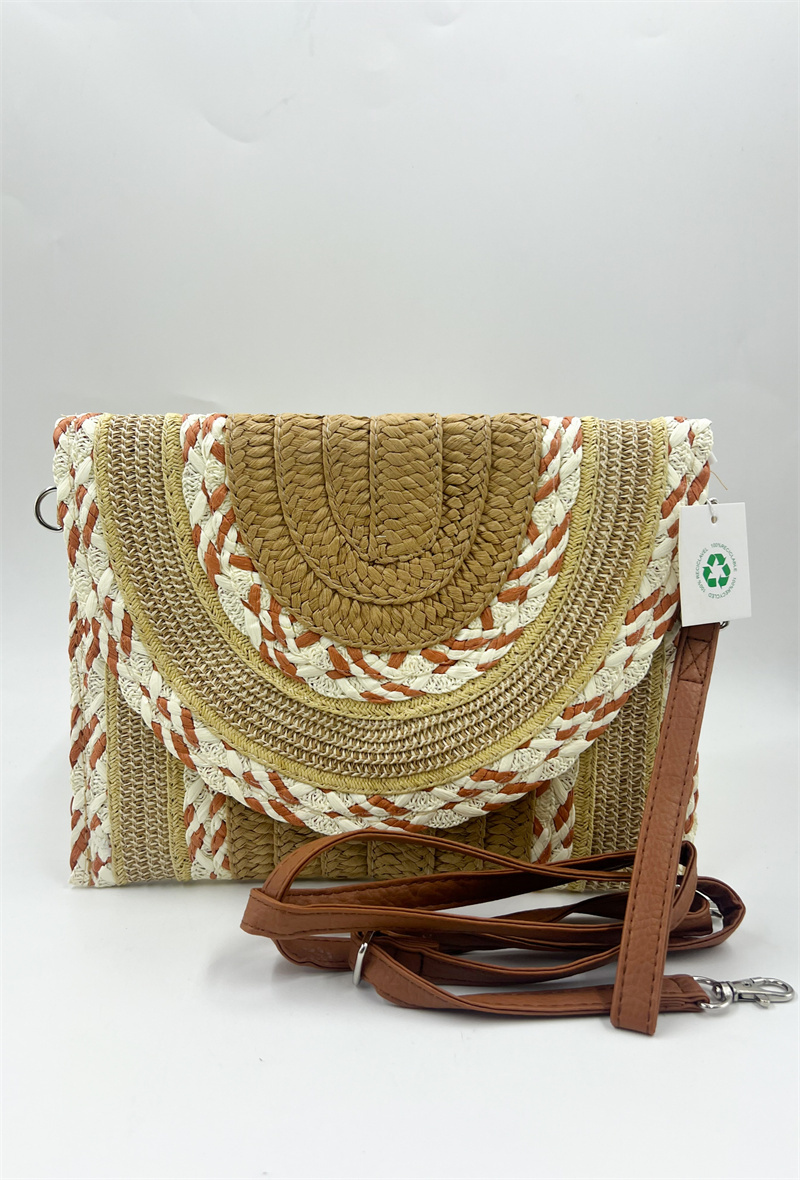 Großhändler ORIENT&CO - Glänzende Handtasche mit Krokodileffekt
