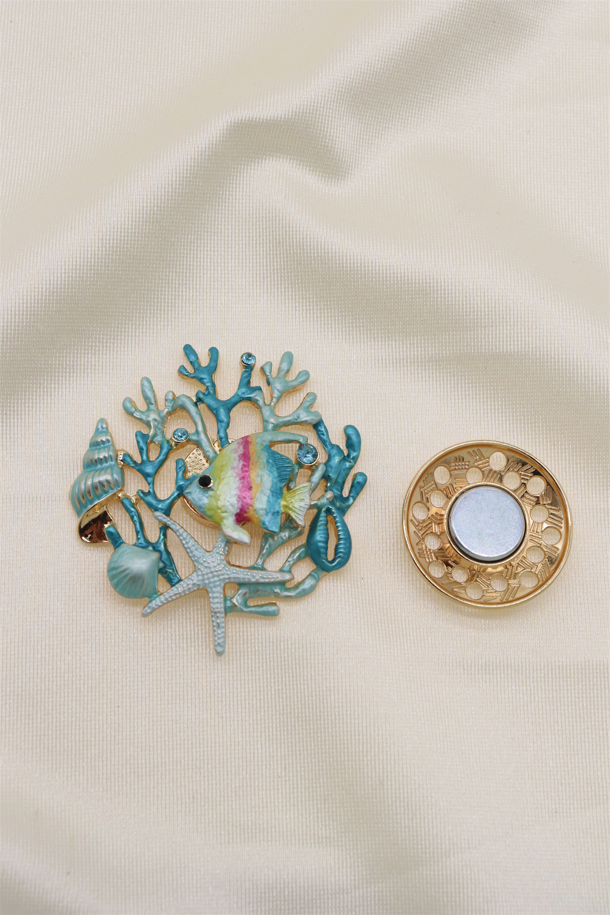 Mayorista Orient Express by C.A.A.A - Broche magnético